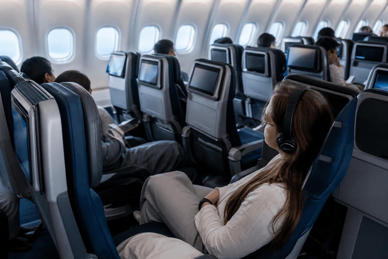 Top 10 Airlines with the Most Comfortable Economy Class Seats in 2026