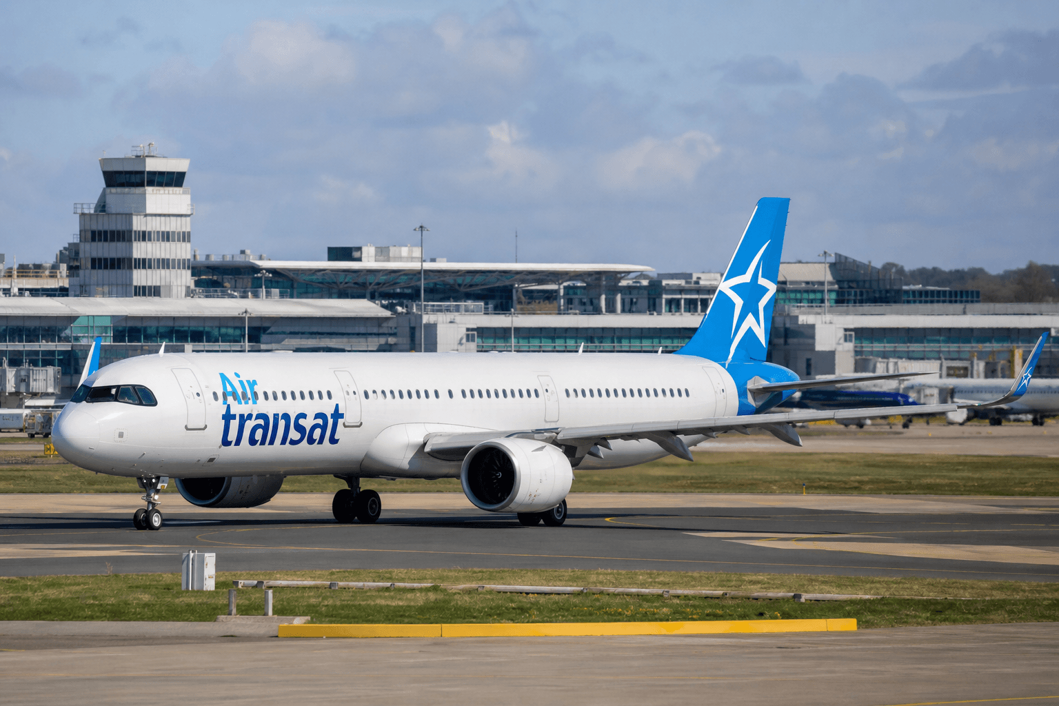 Air Transat Starts First Non-Stop Service Between London Gatwick and Ottawa