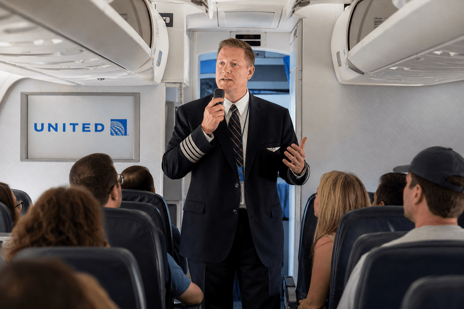 United Airlines Captain's Cabin Chat Builds Passenger Loyalty Beyond Upgrades