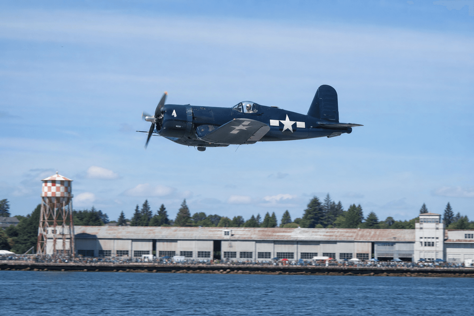 Bremerton Air Show Makes Comeback Celebrating Vintage and Modern Aircraft