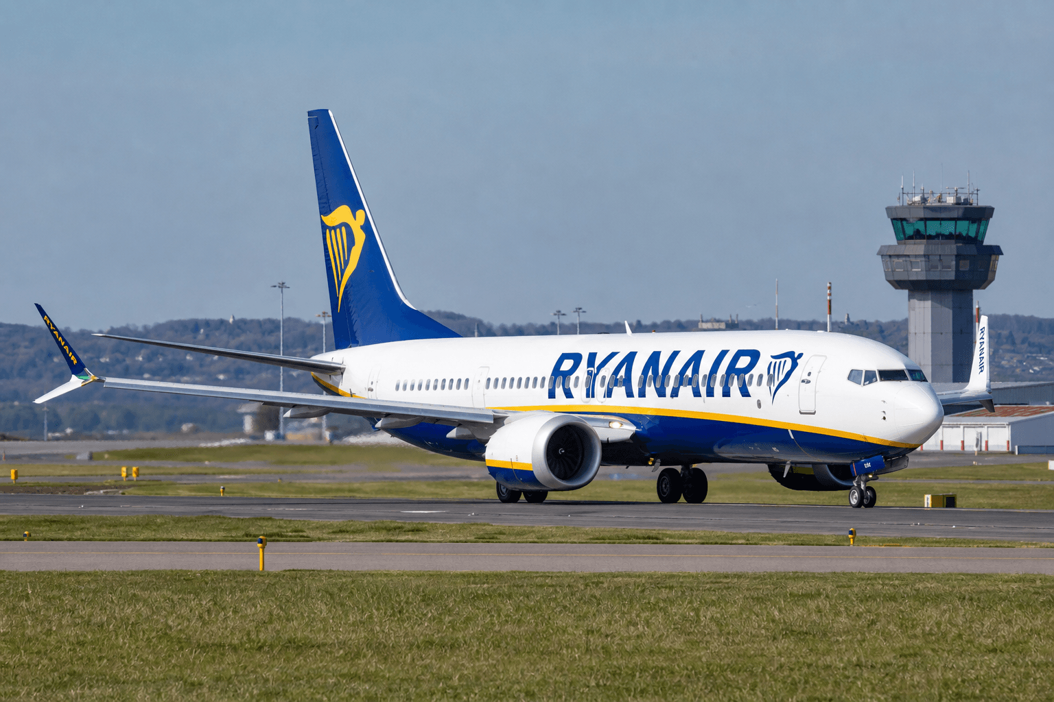 Crew’s failure to verify revised data resulted in 737’s slow and shallow take-off from Luton