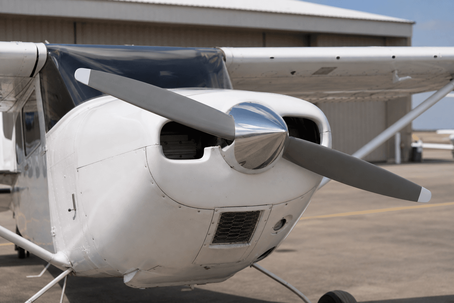 Hartzell Receives STC For Frontier Prop On Cessna 180s