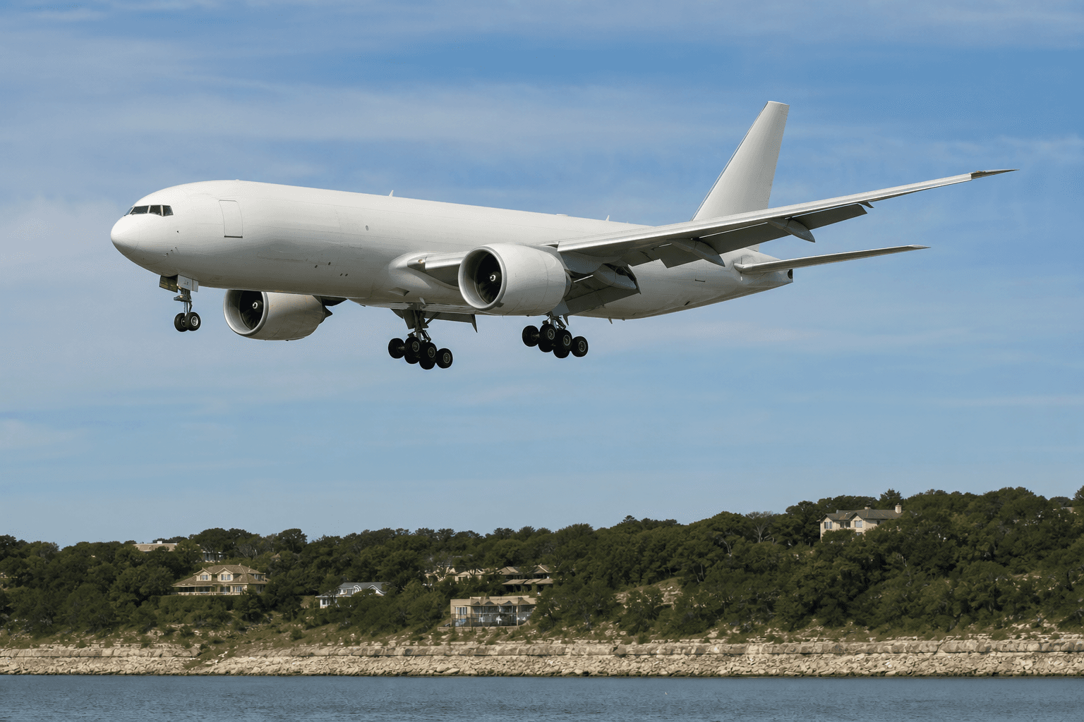 FAA Investigates Low Flypast by Converted Boeing 777 Freighter in Pre-Delivery Flight