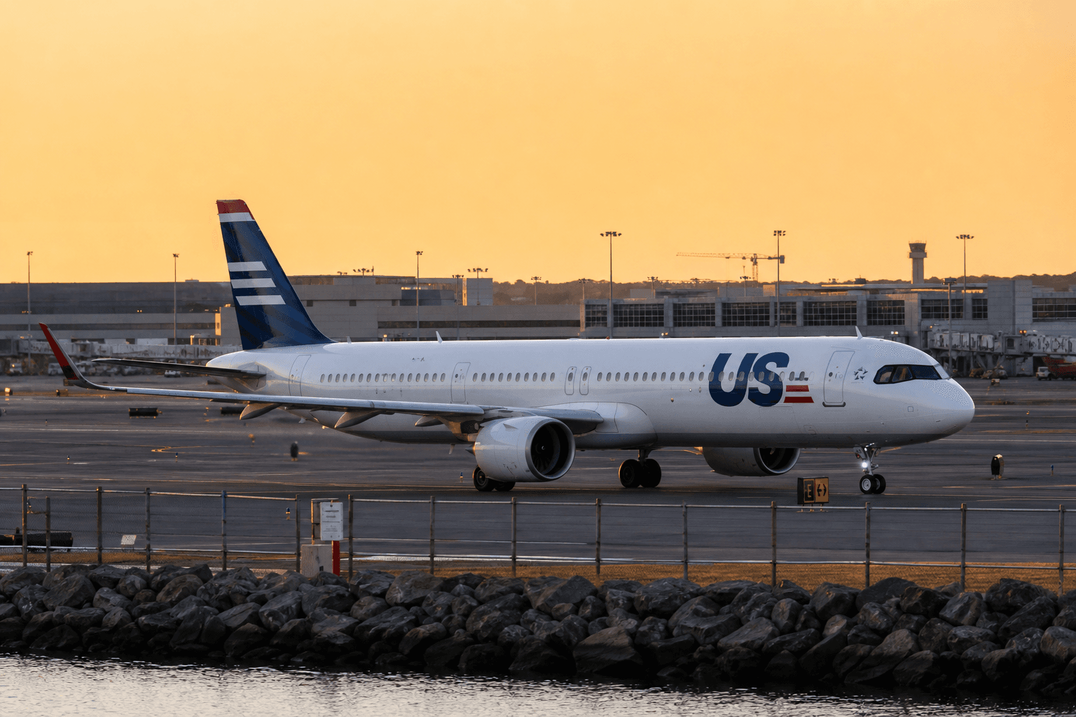 JetBlue shifts Boston-Amsterdam route to seasonal schedule starting late 2026