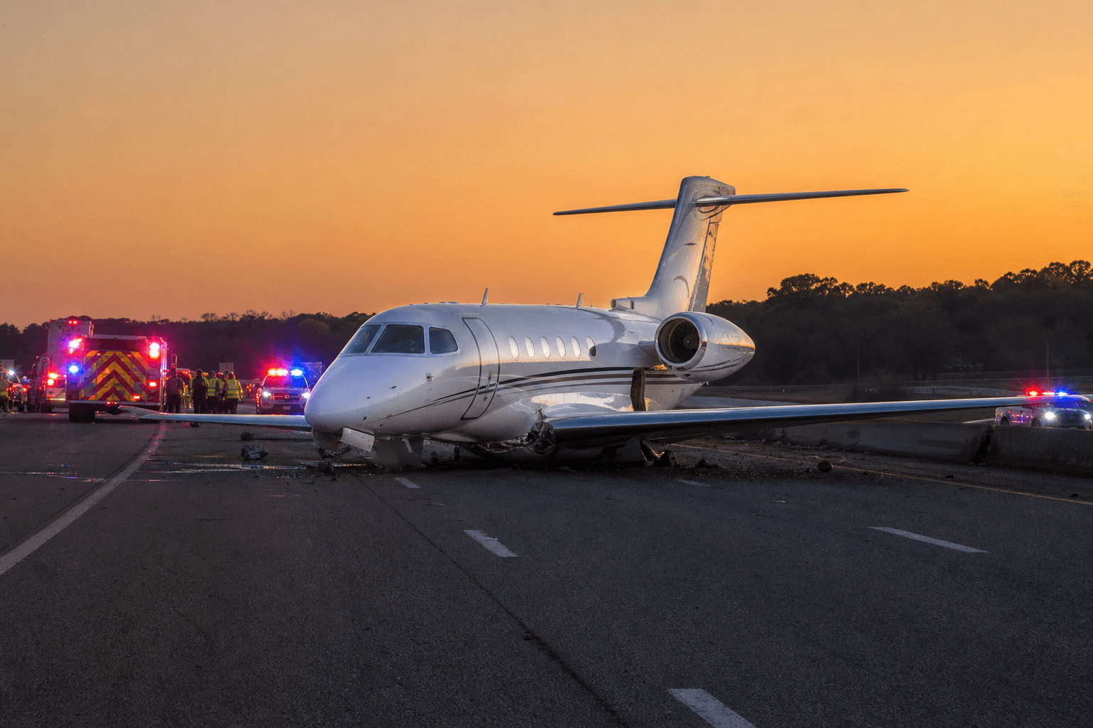 NetJets Crash in Texas Kills 1, Injures 5