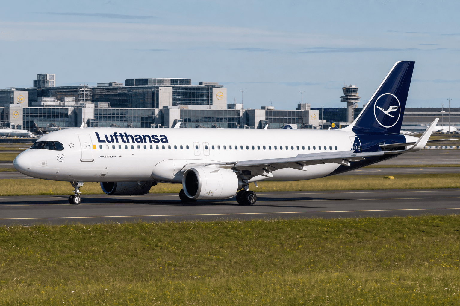 Airbus Plans to Introduce A320 Successor by 2030 Under eAction Initiative