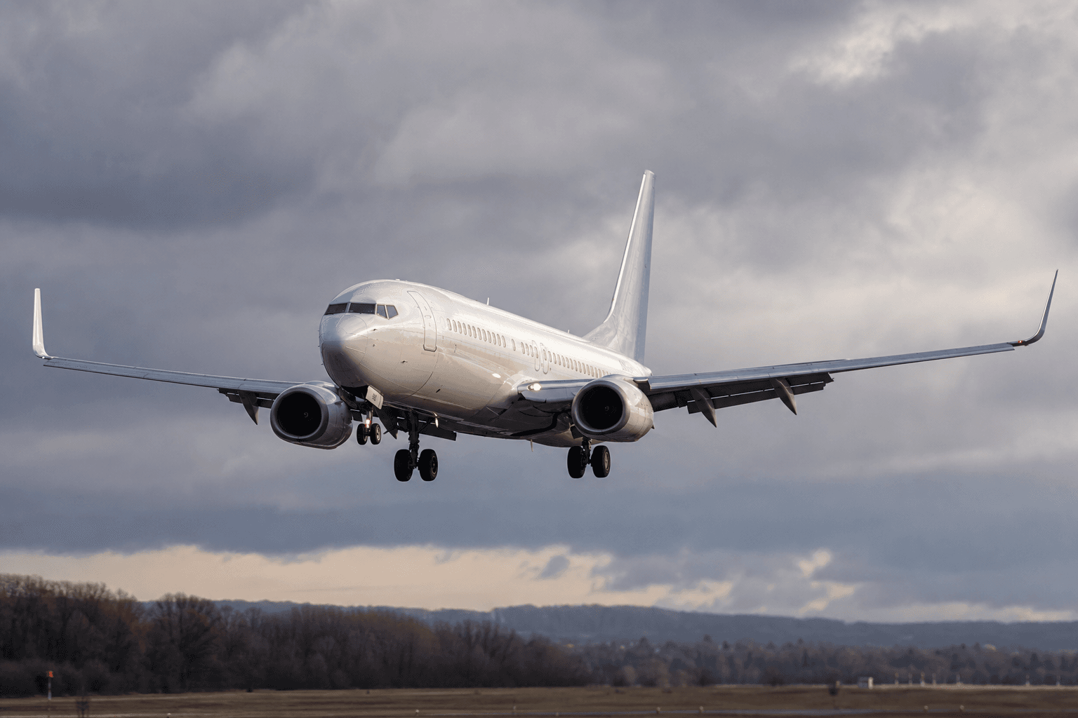Pilots Follow Structured Risk Model When Diverting Flights to Ensure Safety