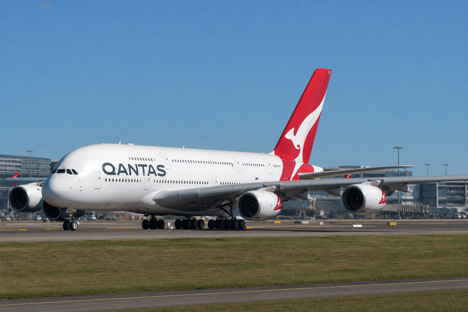 Qantas Faces Major A380 Flight Disruptions Due to Multiple Aircraft Groundings