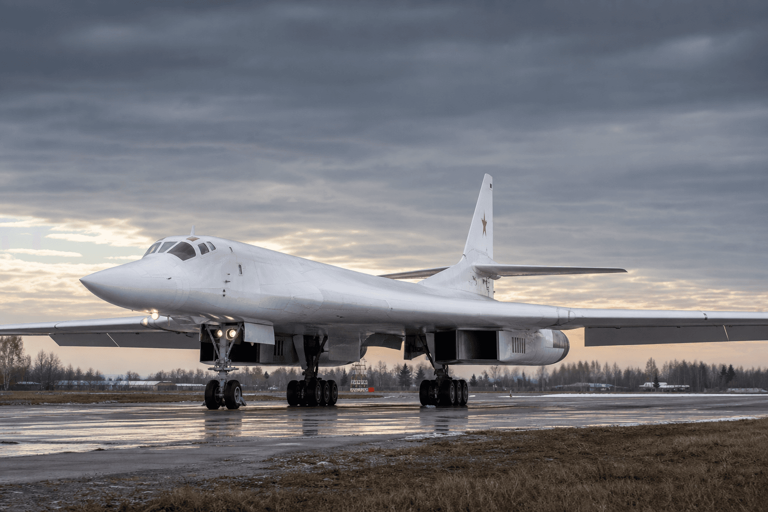 Russia's Strategic Bomber Fleet Faces Decline as Modernized Tu-160s Enter Service
